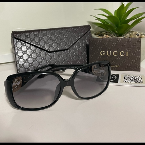 SOLD ON IG Authentic Gucci sunglasses - Picture 1 of 14